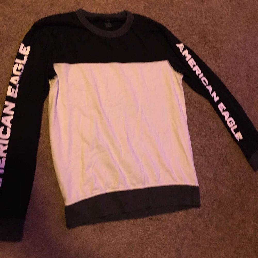 American eagle crew neck